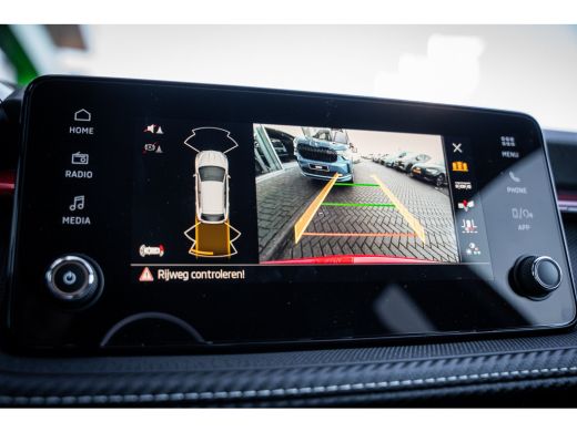 Skoda Fabia Monte Carlo | Achteruitrijcamera | Cruise control met speedlimiter | Driver Activity Assistant, v... ActivLease financial lease