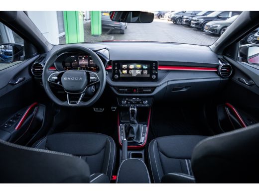 Skoda Fabia Monte Carlo | Achteruitrijcamera | Cruise control met speedlimiter | Driver Activity Assistant, v... ActivLease financial lease