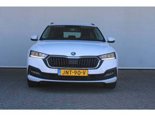 Skoda Octavia Combi 1.4 TSI iV PHEV Business Edition | Stoelverwarming | LED-verlichting | Navigatiesysteem | P... ActivLease financial lease