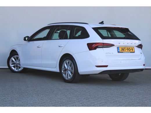 Skoda Octavia Combi 1.4 TSI iV PHEV Business Edition | Stoelverwarming | LED-verlichting | Navigatiesysteem | P... ActivLease financial lease