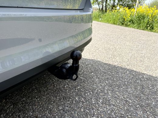 Skoda Scala 1.0 TSI Ambition Steel Grey, Virt.Cockpit, Trekhaak, App Connect ActivLease financial lease