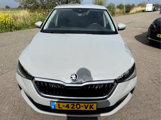 Skoda Scala 1.0 TSI Ambition Steel Grey, Virt.Cockpit, Trekhaak, App Connect ActivLease financial lease