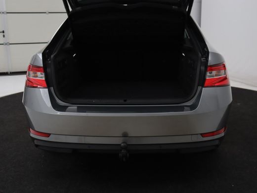 Skoda Superb 1.4 TSI iV Business Edition Plus | SOH 90,1% | Trekhaak | Stoelverwarming | Adaptive cruise | Car... ActivLease financial lease