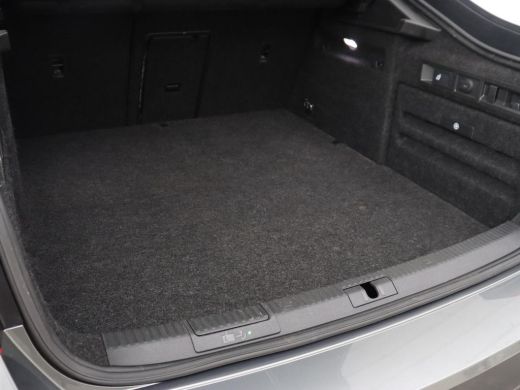 Skoda Superb 1.4 TSI iV Business Edition Plus | SOH 90,1% | Trekhaak | Stoelverwarming | Adaptive cruise | Car... ActivLease financial lease