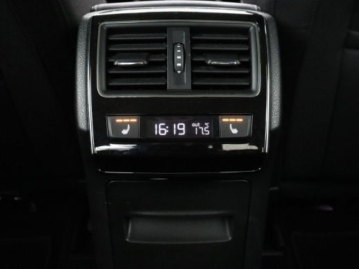 Skoda Superb 1.4 TSI iV Business Edition Plus | SOH 90,1% | Trekhaak | Stoelverwarming | Adaptive cruise | Car... ActivLease financial lease