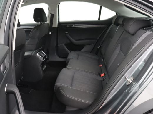 Skoda Superb 1.4 TSI iV Business Edition Plus | SOH 90,1% | Trekhaak | Stoelverwarming | Adaptive cruise | Car... ActivLease financial lease