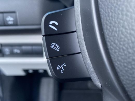 Suzuki Swift 1.2 Select Smart Hybrid Automaat | GEEN AFLEVERKOSTEN | Apple Carplay & Android Auto | Parkeersen... ActivLease financial lease