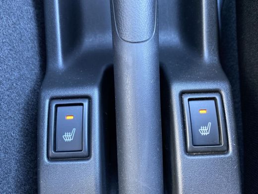 Suzuki Swift 1.2 Select Smart Hybrid Automaat | GEEN AFLEVERKOSTEN | Apple Carplay & Android Auto | Parkeersen... ActivLease financial lease