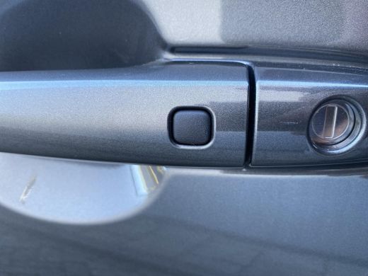 Suzuki Swift 1.2 Select Smart Hybrid Automaat | GEEN AFLEVERKOSTEN | Apple Carplay & Android Auto | Parkeersen... ActivLease financial lease