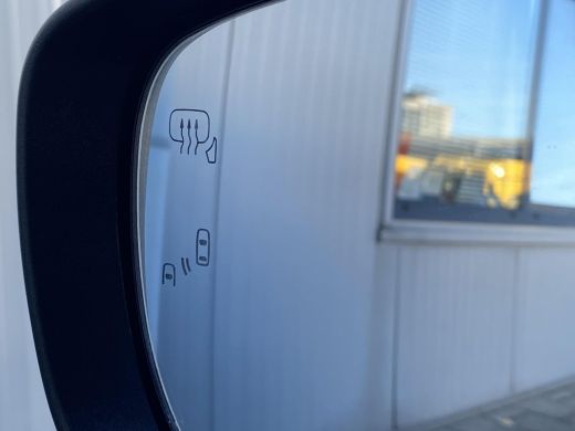 Suzuki Swift 1.2 Select Smart Hybrid Automaat | GEEN AFLEVERKOSTEN | Apple Carplay & Android Auto | Parkeersen... ActivLease financial lease