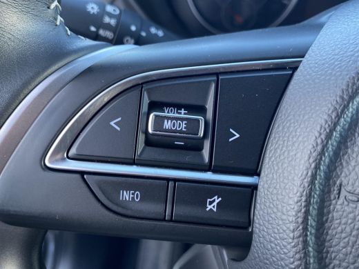 Suzuki Swift 1.2 Select Smart Hybrid Automaat | GEEN AFLEVERKOSTEN | Apple Carplay & Android Auto | Parkeersen... ActivLease financial lease