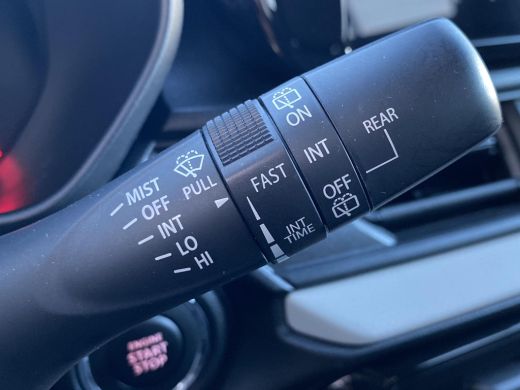 Suzuki Swift 1.2 Select Smart Hybrid Automaat | GEEN AFLEVERKOSTEN | Apple Carplay & Android Auto | Parkeersen... ActivLease financial lease