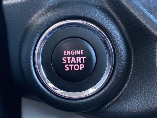 Suzuki Swift 1.2 Select Smart Hybrid Automaat | GEEN AFLEVERKOSTEN | Apple Carplay & Android Auto | Parkeersen... ActivLease financial lease