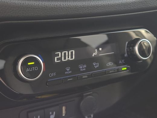 Toyota Aygo 1.0 VVT-i MT first | Apple CarPlay | Climate Control | Stoelverwarming | Rijklaarprijs incl. gara... ActivLease financial lease