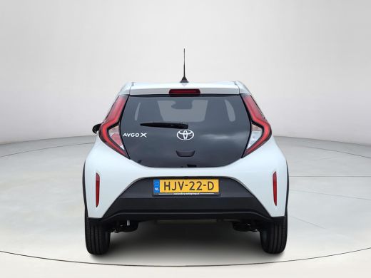 Toyota Aygo 1.0 VVT-i MT first | Apple CarPlay | Climate Control | Stoelverwarming | Rijklaarprijs incl. gara... ActivLease financial lease