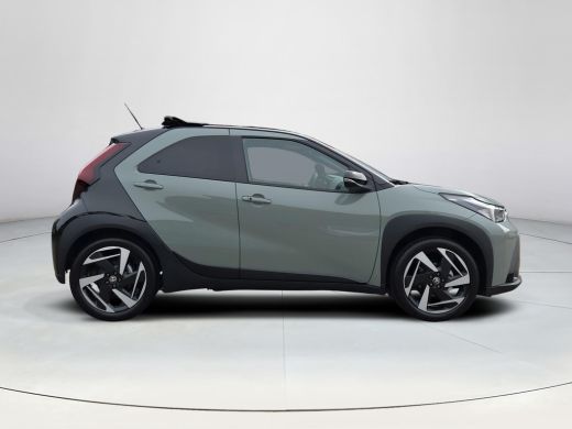 Toyota Aygo Hybrid 115 envy + Lounge Pack | Nieuwe auto | Direct uit voorraad leverbaar | ActivLease financial lease