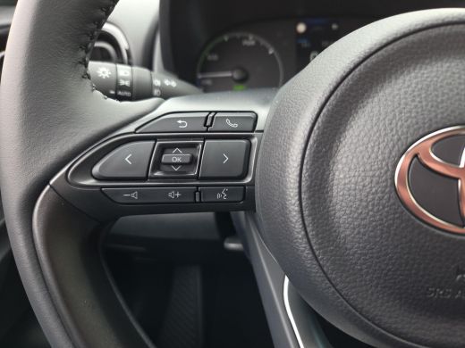Toyota Yaris 1.5 Hybrid 115 Active | Nieuwe auto | Direct uit voorraad leverbaar | Voorraadvoordeel | ActivLease financial lease