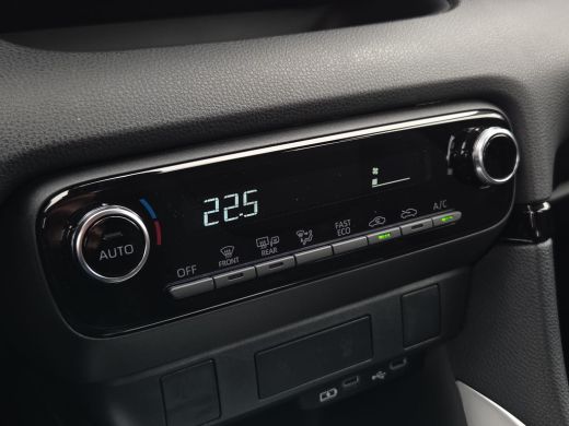 Toyota Yaris 1.5 Hybrid 115 Active | Nieuwe auto | Direct uit voorraad leverbaar | Voorraadvoordeel | ActivLease financial lease