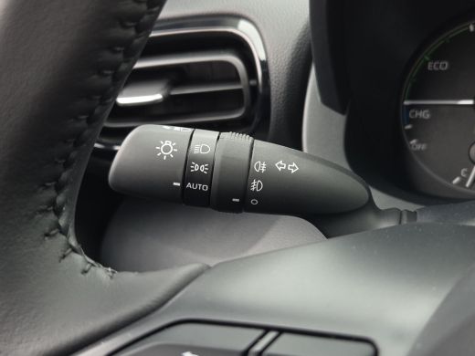 Toyota Yaris 1.5 Hybrid 115 Active | Nieuwe auto | Direct uit voorraad leverbaar | Voorraadvoordeel | ActivLease financial lease