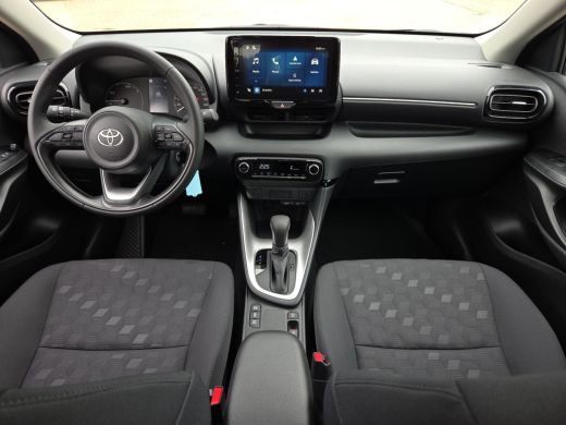 Toyota Yaris 1.5 Hybrid 115 Active | Nieuwe auto | Direct uit voorraad leverbaar | Voorraadvoordeel | ActivLease financial lease