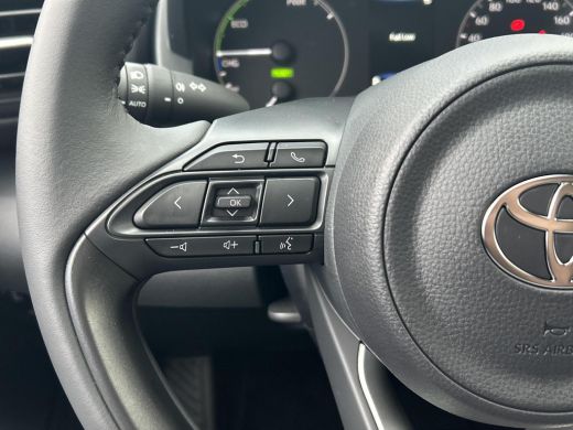 Toyota Yaris 1.5 Hybrid 115 Comfort | Nieuwe auto | Direct uit voorraad leverbaar | Voorraadvoordeel | ActivLease financial lease