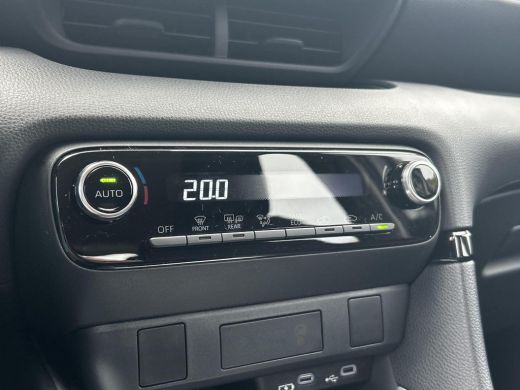 Toyota Yaris 1.5 Hybrid 115 Comfort | Nieuwe auto | Direct uit voorraad leverbaar | Voorraadvoordeel | ActivLease financial lease