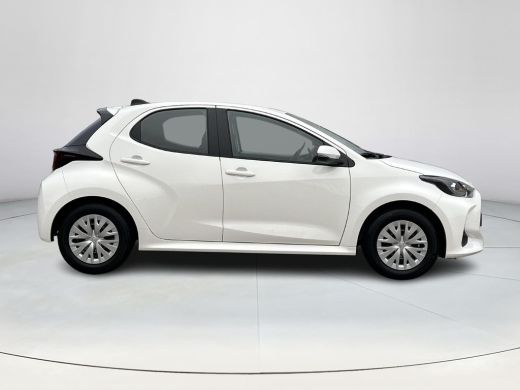 Toyota Yaris 1.5 Hybrid 115 Comfort | Nieuwe auto | Direct uit voorraad leverbaar | Voorraadvoordeel | ActivLease financial lease
