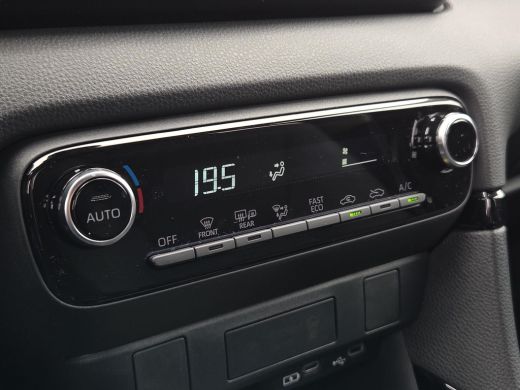 Toyota Yaris 1.5 Hybrid 115 Dynamic | Nieuwe auto | Direct uit voorraad leverbaar | Voorraadvoordeel | ActivLease financial lease