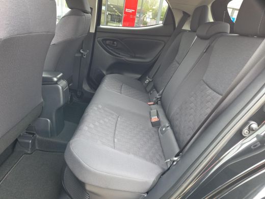 Toyota Yaris 1.5 Hybrid 115 Dynamic | Nieuwe auto | Direct uit voorraad leverbaar | Voorraadvoordeel | ActivLease financial lease