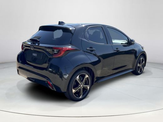 Toyota Yaris 1.5 Hybrid 130 Executive **NIGHT SKY BLACK/ NIEUWE AUTO/ DIRECT LEVERBAAR** ActivLease financial lease