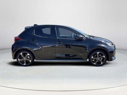 Toyota Yaris 1.5 Hybrid 130 Executive **NIGHT SKY BLACK/ NIEUWE AUTO/ DIRECT LEVERBAAR** ActivLease financial lease