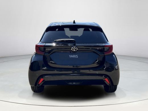 Toyota Yaris 1.5 Hybrid 130 Executive **NIGHT SKY BLACK/ NIEUWE AUTO/ DIRECT LEVERBAAR** ActivLease financial lease
