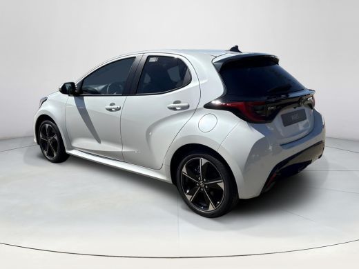 Toyota Yaris 1.5 Hybrid 130 Executive **PLATINUM PEARL WHITE/ NIEUWE AUTO/ DIRECT LEVERBAAR** ActivLease financial lease