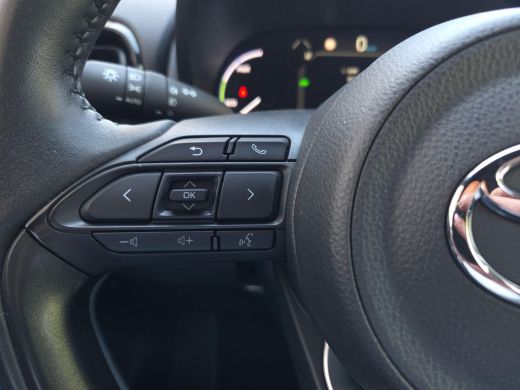 Toyota Yaris Cross 1.5 Hybrid Dynamic Comfort Pack | Parkeersensoren | Blindspot | Stoelverwarming | Rijklaar incl. ... ActivLease financial lease