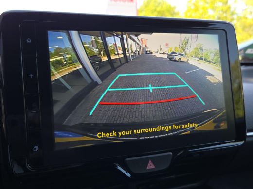 Toyota Yaris Cross 1.5 Hybrid Dynamic Comfort Pack | Parkeersensoren | Blindspot | Stoelverwarming | Rijklaar incl. ... ActivLease financial lease