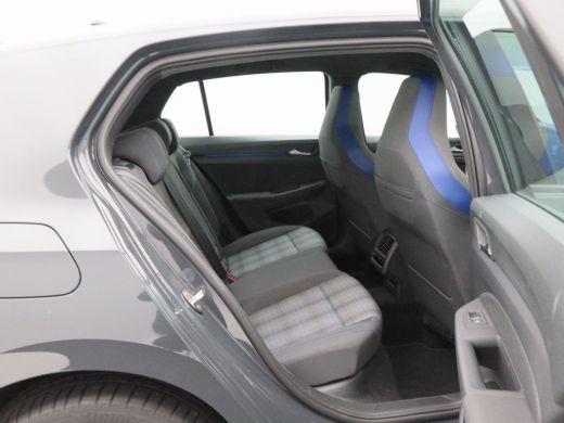 Volkswagen Golf 1.4 eHybrid 245 Pk Automaat GTE | Adaptive Cruise | Parkeersensoren | Carplay | Climatronic | Nav... ActivLease financial lease