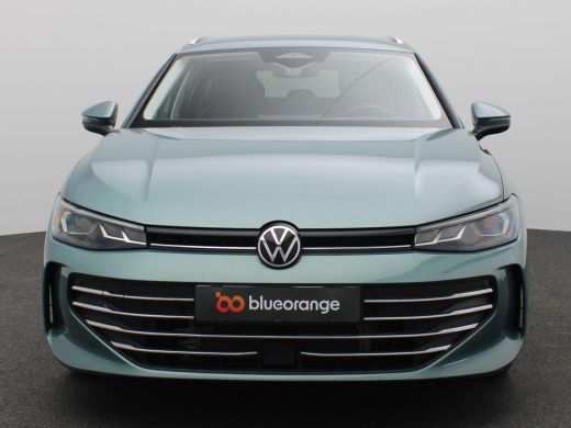 Volkswagen Passat Variant 1.5 eHybrid Business 204PK DSG Trekhaak, Achteruitrijcamera, Head-Up Display, Side Assist... ActivLease financial lease