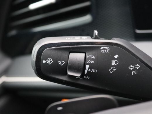 Volkswagen Passat Variant 1.5 eHybrid Business 204PK DSG Trekhaak, Achteruitrijcamera, Head-Up Display, Side Assist... ActivLease financial lease