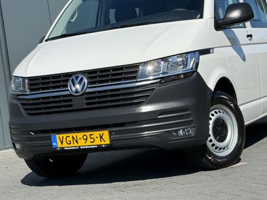 Volkswagen Transporter 2.0 TDI / L2H1 / 6-PERS DUBBELE CABINE / ZEER NETJES / ACHTERKLEP / INRICHTING / CRUISE ActivLease financial lease