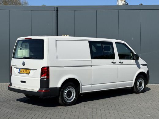 Volkswagen Transporter 2.0 TDI / L2H1 / 6-PERS DUBBELE CABINE / ZEER NETJES / ACHTERKLEP / INRICHTING / CRUISE ActivLease financial lease
