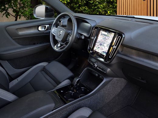 Volvo  EX40 Single Motor Extended Range Ultra 82 kWh | Trekhaak | 360 Camera | Panoramadak | Harman/Kardon | ... ActivLease financial lease