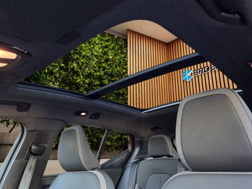 Volvo  EX40 Single Motor Extended Range Ultra 82 kWh | Trekhaak | 360 Camera | Panoramadak | Harman/Kardon | ... ActivLease financial lease