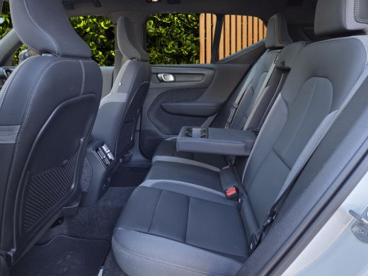 Volvo  EX40 Single Motor Extended Range Ultra 82 kWh | Trekhaak | 360 Camera | Panoramadak | Harman/Kardon | ... ActivLease financial lease