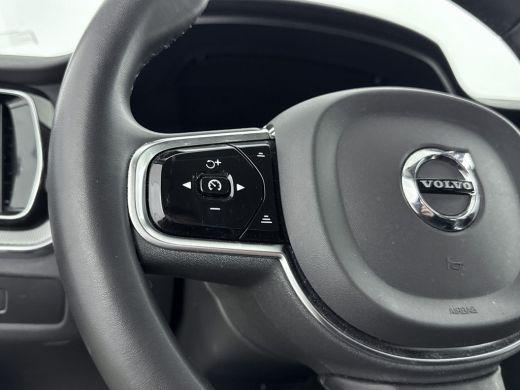 Volvo  S60 2.0 B4 Plus Dark | PDC V+A en Camera | Adaptive Cruiscontrol | Stoel + Stuurverwarming | Apple Ca... ActivLease financial lease