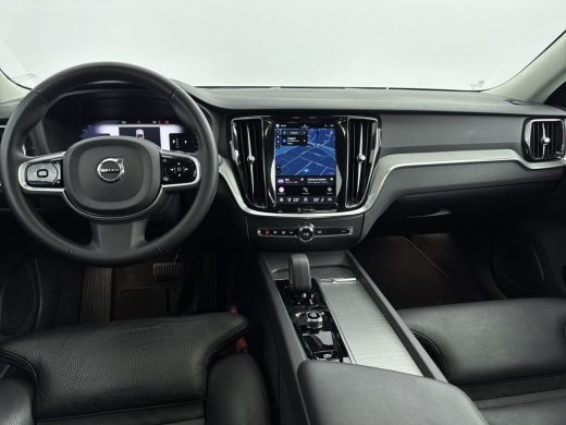 Volvo  S60 2.0 B4 Plus Dark | PDC V+A en Camera | Adaptive Cruiscontrol | Stoel + Stuurverwarming | Apple Ca... ActivLease financial lease
