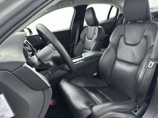 Volvo  S60 2.0 B4 Plus Dark | PDC V+A en Camera | Adaptive Cruiscontrol | Stoel + Stuurverwarming | Apple Ca... ActivLease financial lease