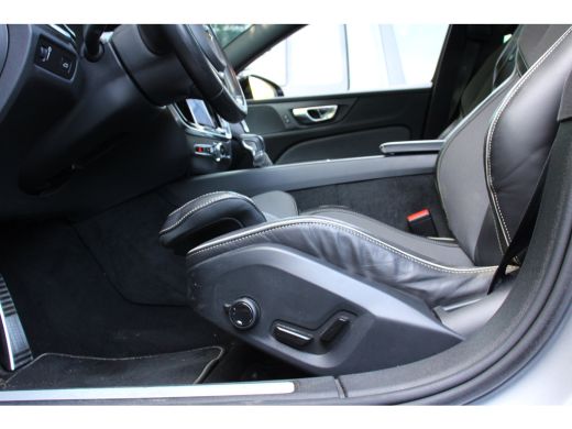 Volvo  S60 2.0 T4 R-Design | NL-AUTO! | PANODAK | ELEKTR. STOEL INCL. MEMORY | ELEKTR. TREKHAAK | STOELVERWA... ActivLease financial lease