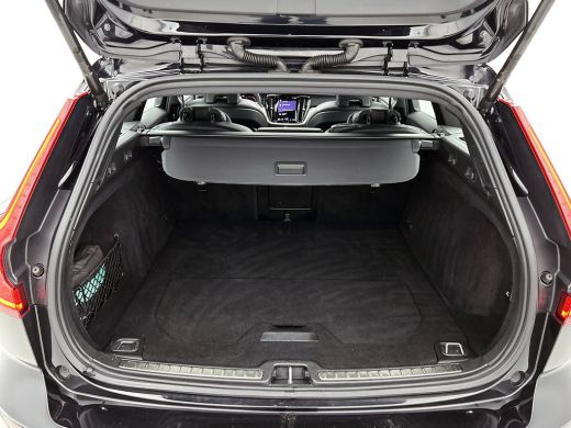 Volvo  V60 T8 Hybride SOH 94% AWD R-Design / Panoramadak / Leder / Navigatie / Adap. Cruise / Pdc.V+A / Stuu... ActivLease financial lease