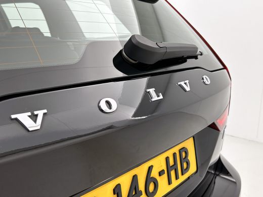 Volvo  V60 T8 Hybride SOH 94% AWD R-Design / Panoramadak / Leder / Navigatie / Adap. Cruise / Pdc.V+A / Stuu... ActivLease financial lease