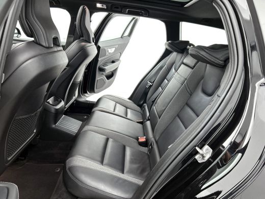 Volvo  V60 T8 Hybride SOH 94% AWD R-Design / Panoramadak / Leder / Navigatie / Adap. Cruise / Pdc.V+A / Stuu... ActivLease financial lease